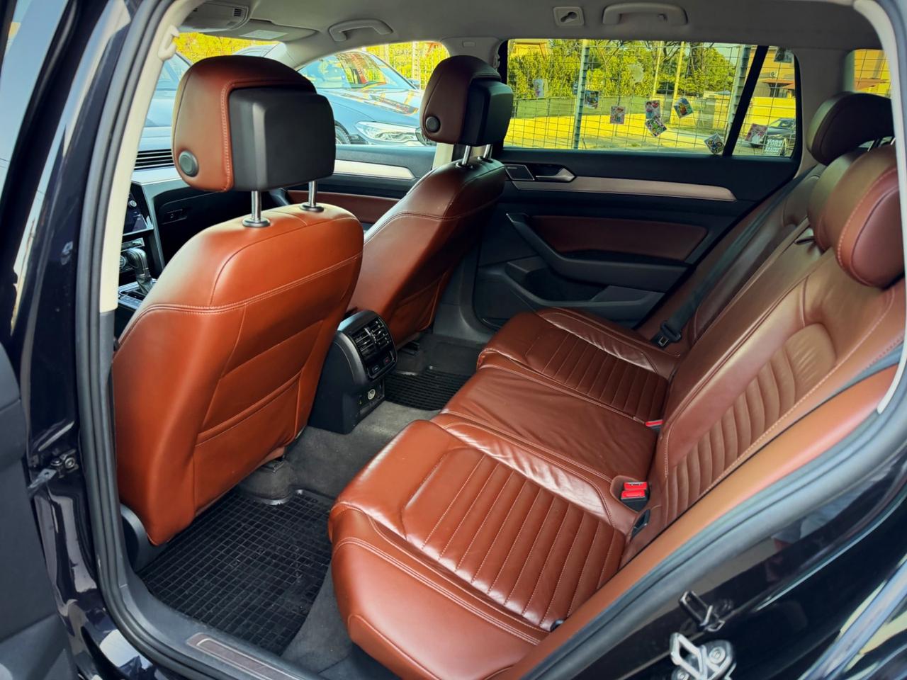 Volkswagen Passat Variant 2.0 BiTDI 4MOT. DSG Highline BlueMotion Tech.