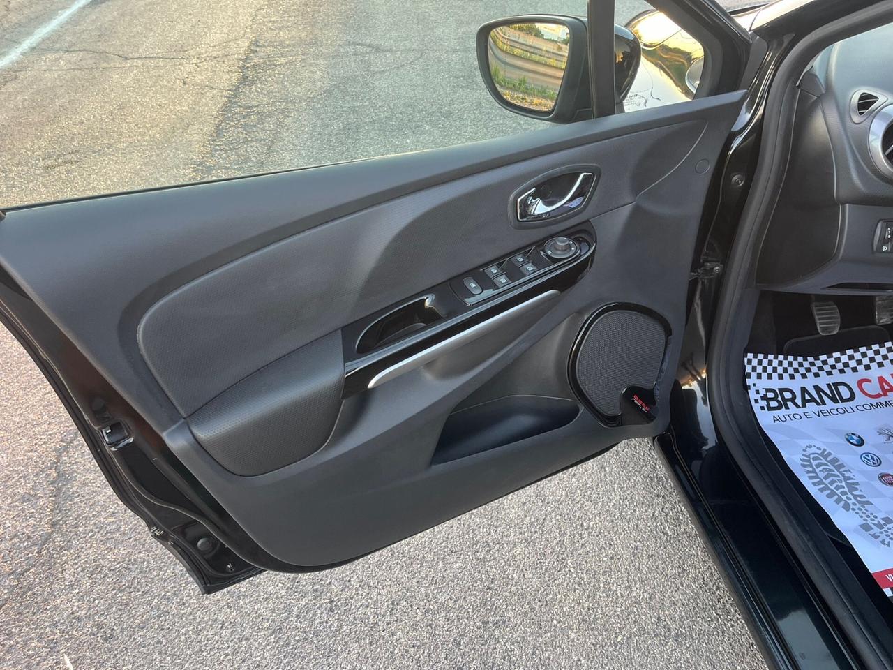 Renault Clio 1.5 dCi 5 porte Costume National 2015