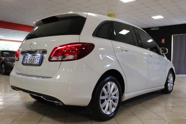 MERCEDES-BENZ B 180 d AUT.-NAVI-CAMERA-ECC... "OK NEOPATENTATI"