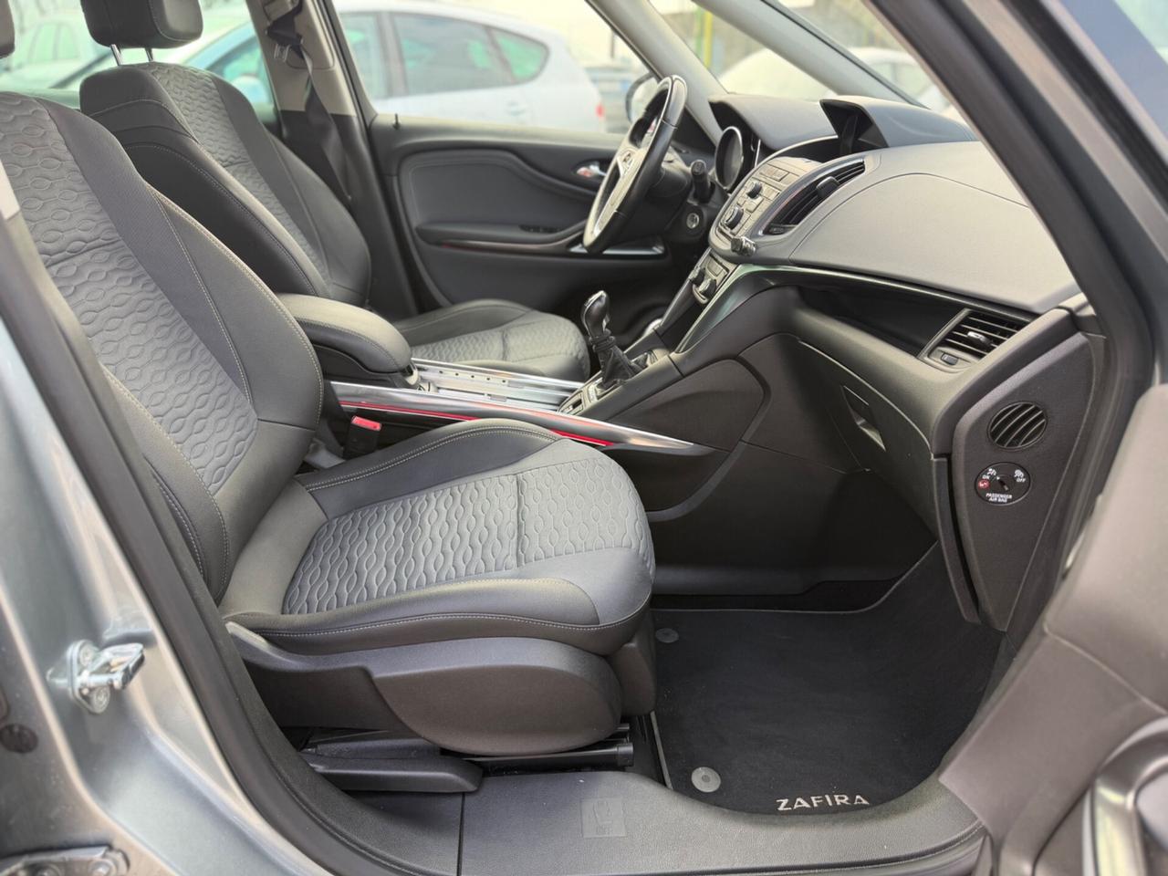 Opel Zafira2.0 CDTi FULL OPTIONAL 7 POSTI