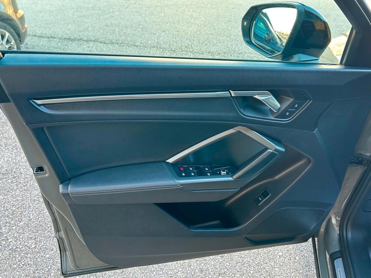 Audi Q3 40 TDI quattro S tronic line edition PELLE TOTALE