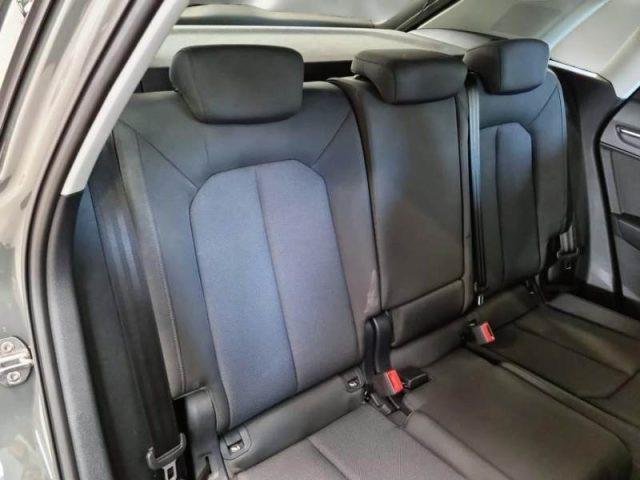 AUDI Q3 35 TDI S tronic Business Advanced