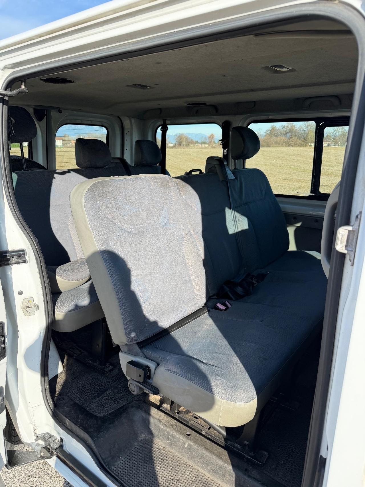 Renault Trafic T29 1.9 dCi/80 9 posti