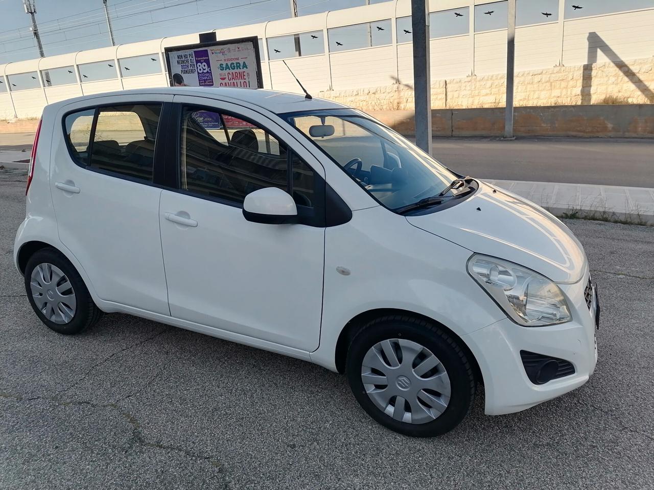 Suzuki Splash 1.0 VVT Style 2014