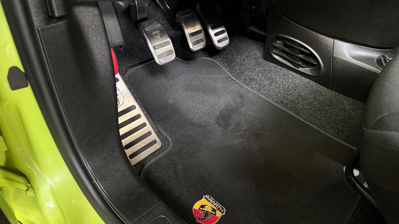 Abarth 595 1.4 Turbo T-Jet 165 CV Pista