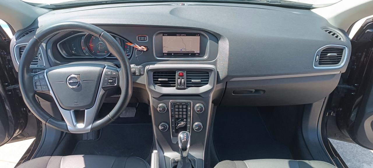 Volvo V40 D2 Geartronic Business Plus