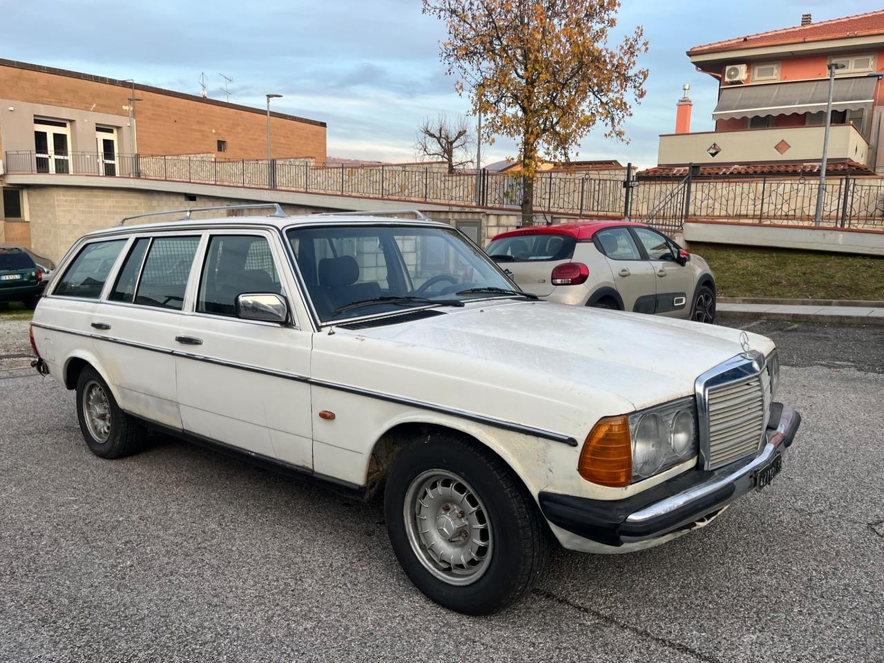 Mercedes benz 240 TD Aspirato w123