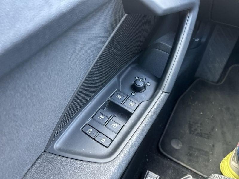 Audi A3 SPB 35 TFSI MHEV S tronic Sport Advanced 36 MILA KM!!