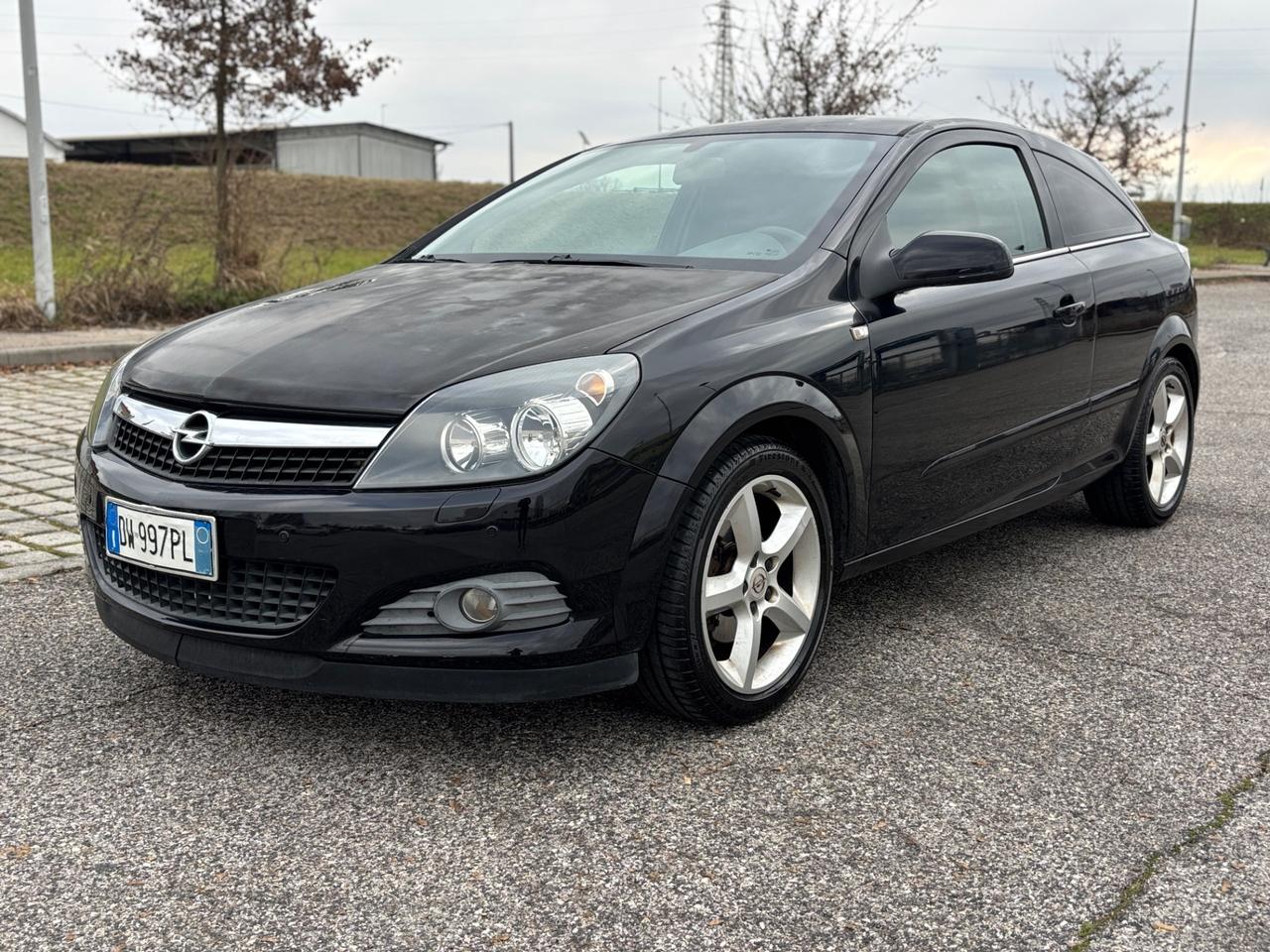 Opel Astra GTC 1.6 16V VVT 3 porte Enjoy