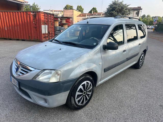 DACIA Logan neopatentati Bellissima Buone Condizioni 1.6 5P