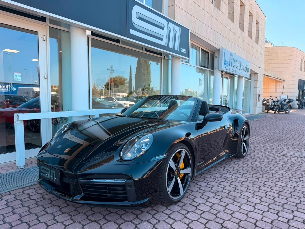 Porsche 911 Turbo S Cabriolet