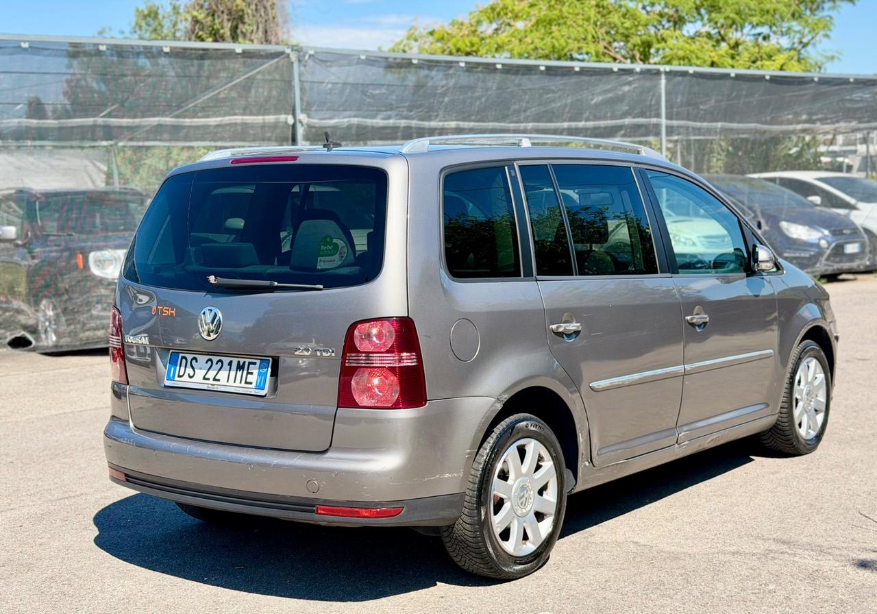 Volkswagen Touran 2008 2.0 TDI 7 POSTI CAMBIO AUTOMATICO ! ! !