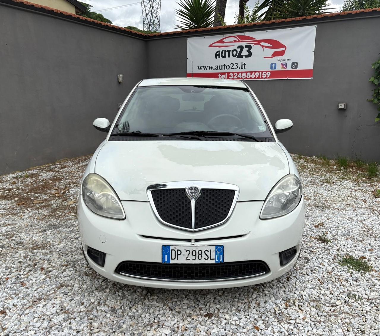 Lancia Ypsilon 1.2 Modamilano 60CV Ok Neopatentati