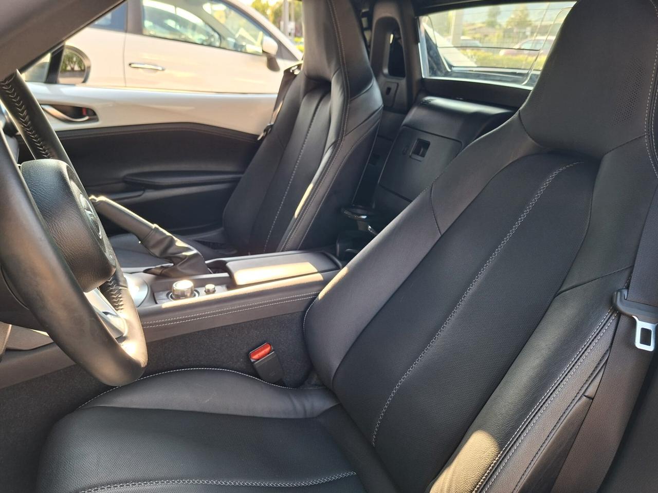 Mazda MX-5 2.0L Skyactiv-G RF Exclusive-Line