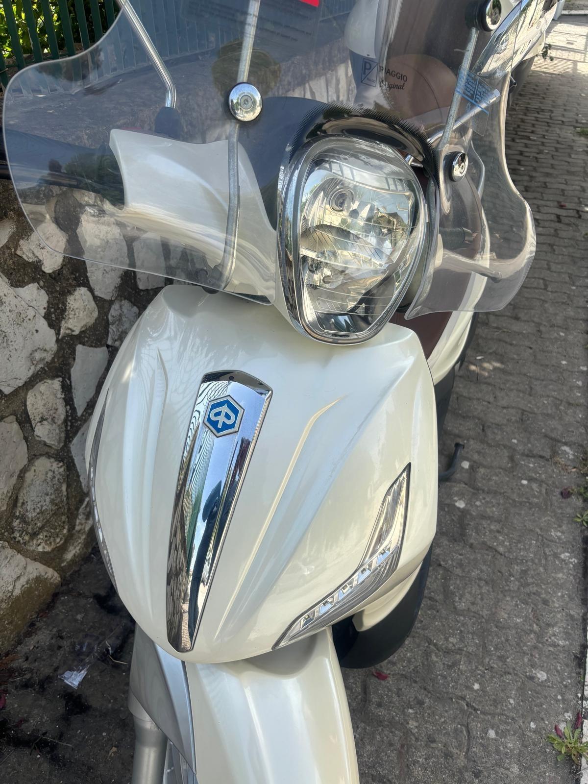 Piaggio Beverly 300