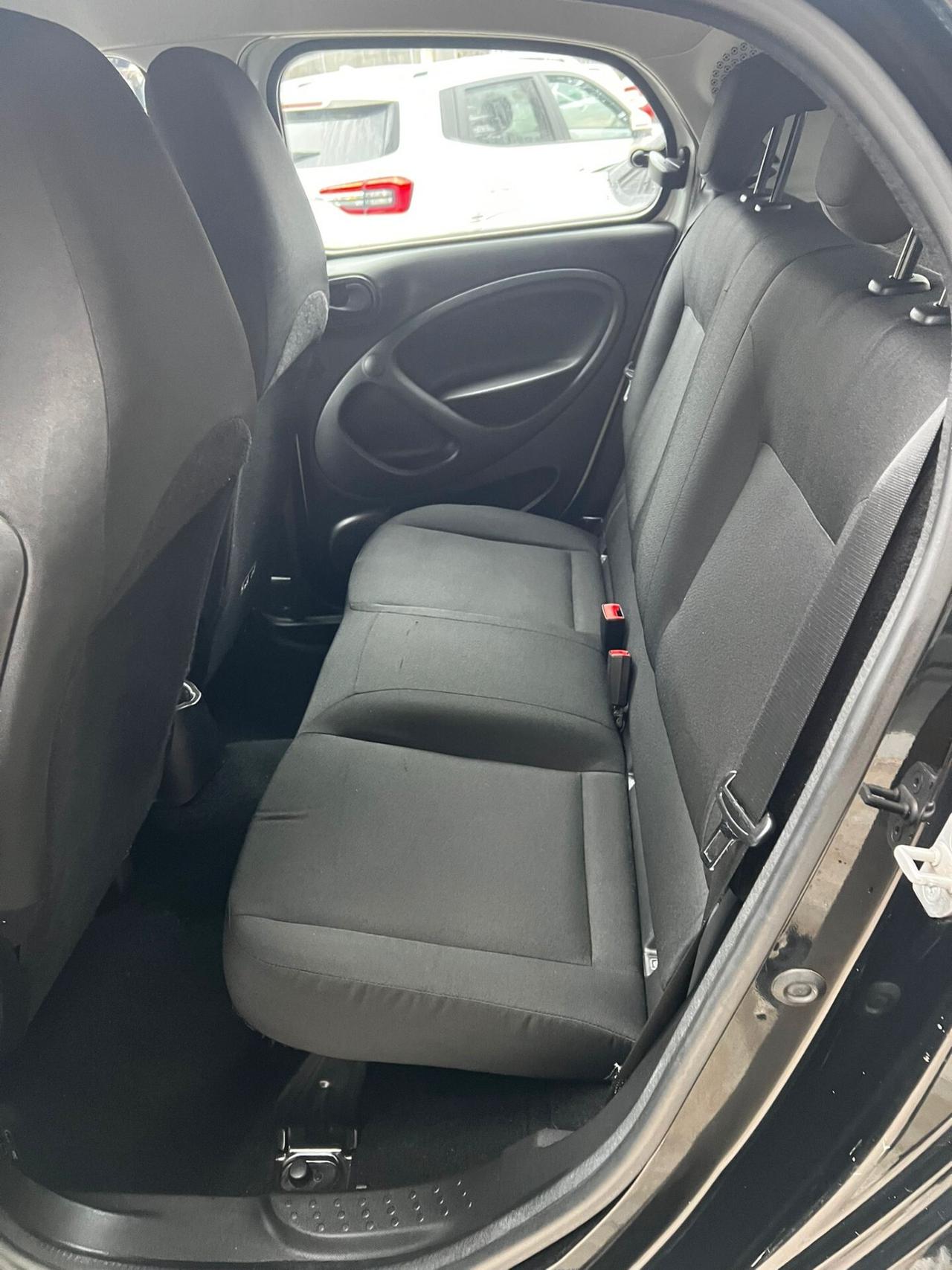 Smart ForFour 70 1.0 Youngster NEOPATENTATI