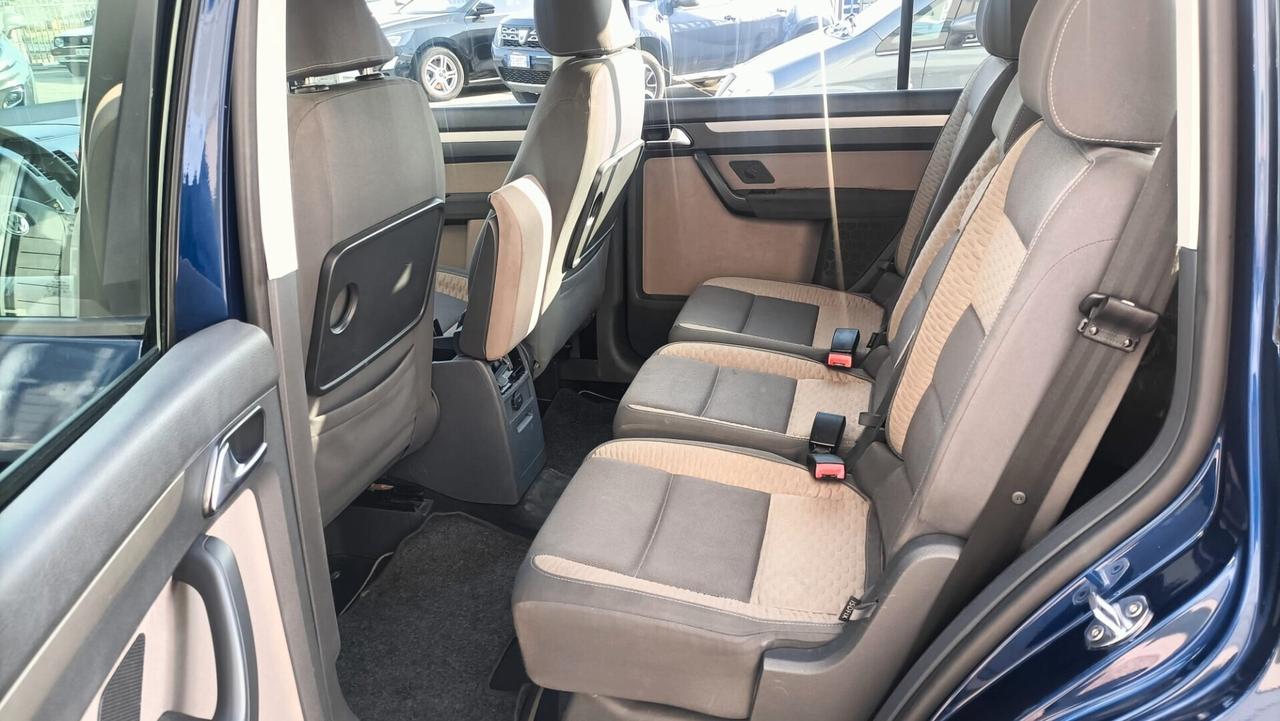 Volkswagen Touran Cross 1.9 TDI 105CV 7 POSTI e GANCIO