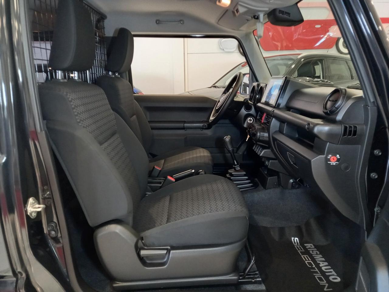 Suzuki Jimny 1.5 5MT PRO (N1)