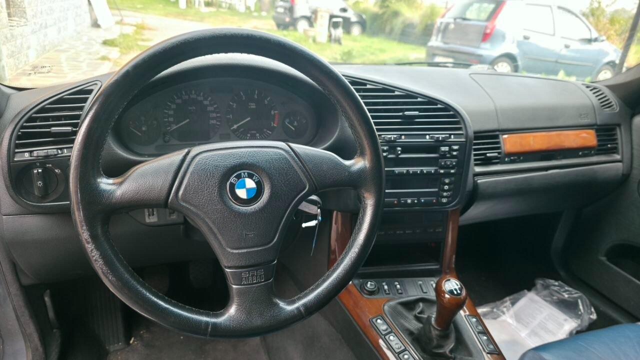 Bmw 318i Coupé