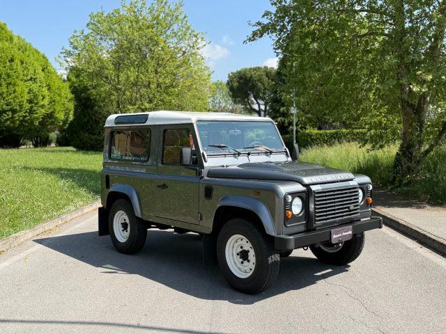 LAND ROVER Defender 90 2.4 S TD4 Station Wagon