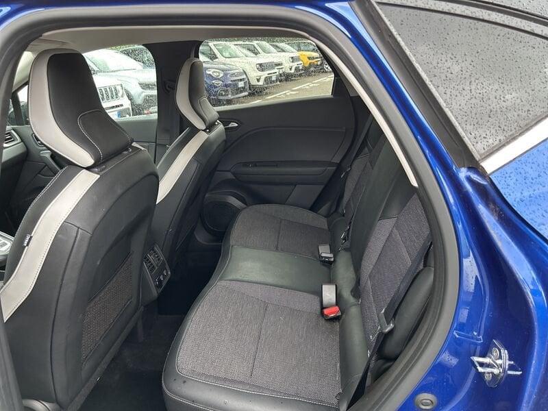 Renault Captur II 2019 1.6 E-Tech phev Intens 160cv auto my21