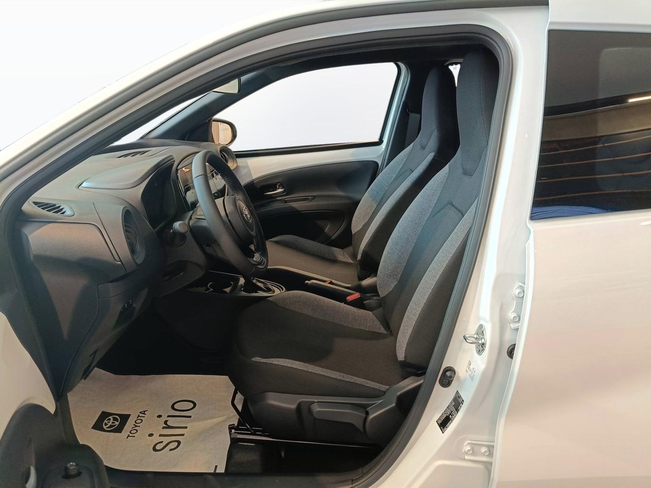 TOYOTA Aygo X 1.0B ACTIVE S-CVT - MY24