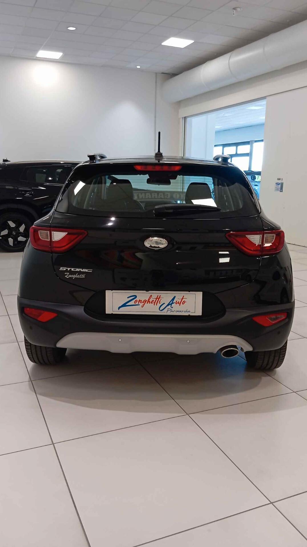 KIA STONIC 1.2 BZ - UNICO PROPRIETARIO - OK NEOP.