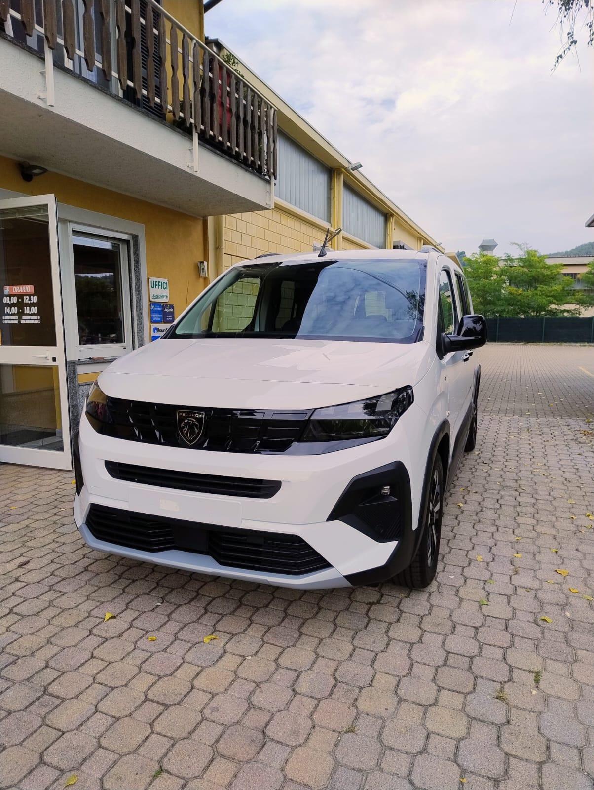 PEUGEOT RIFTER TRASPORTO DISABILI RIBASSATO