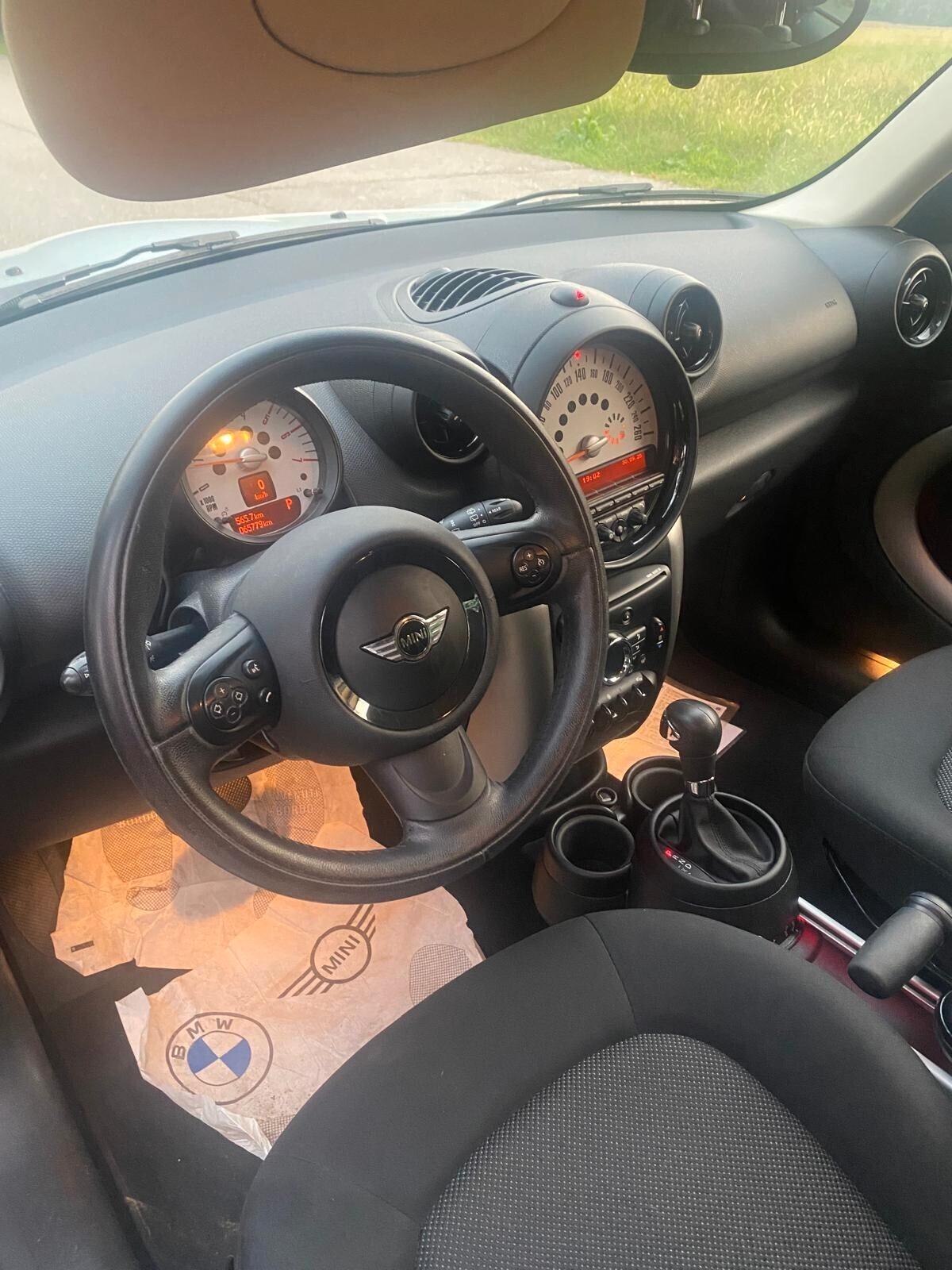 Mini Cooper D Countryman 2.0 Business Automatica