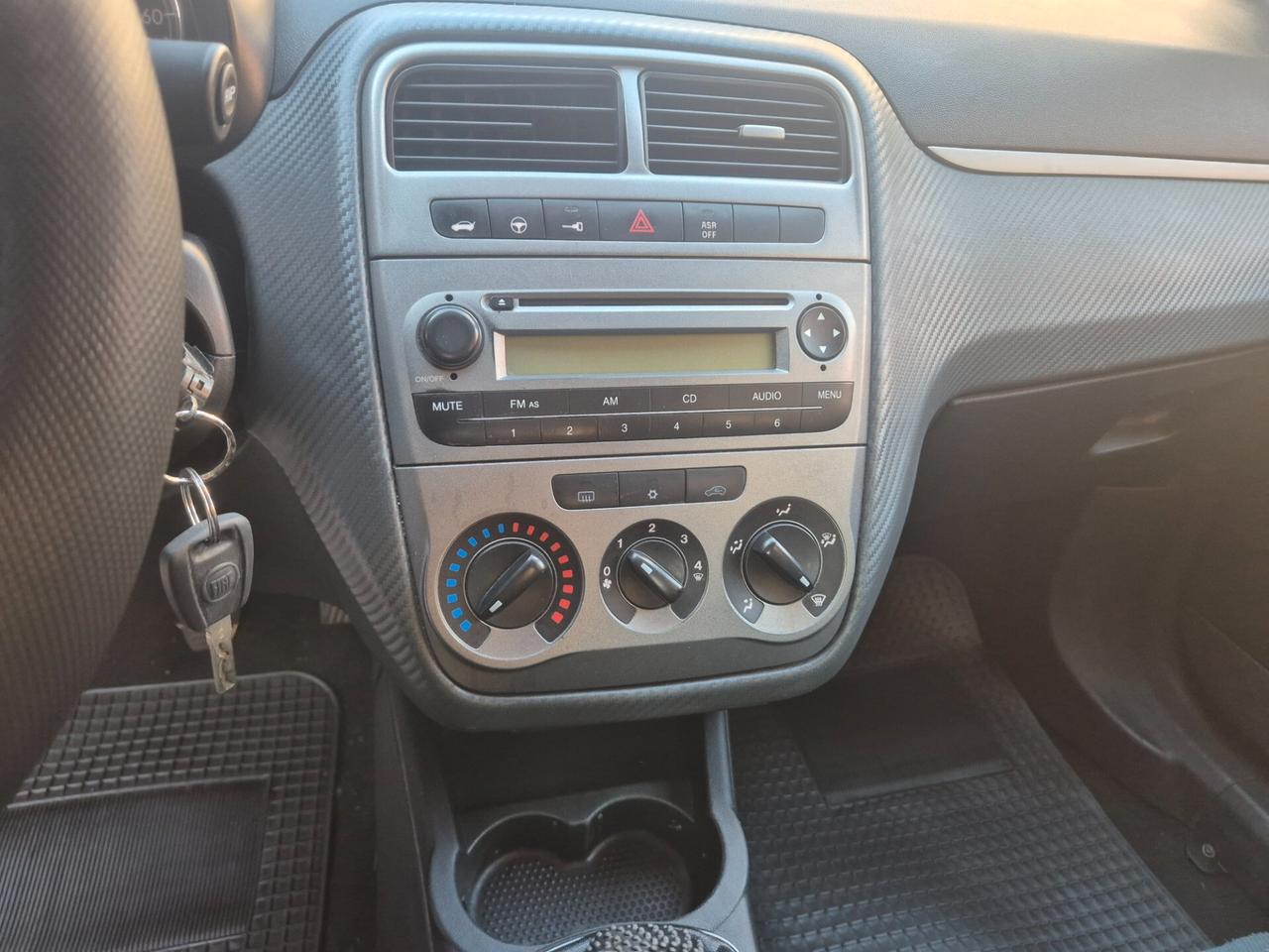 FIAT GRANDE PUNTO 1,3 M-JET ACCESSORIATA 2010