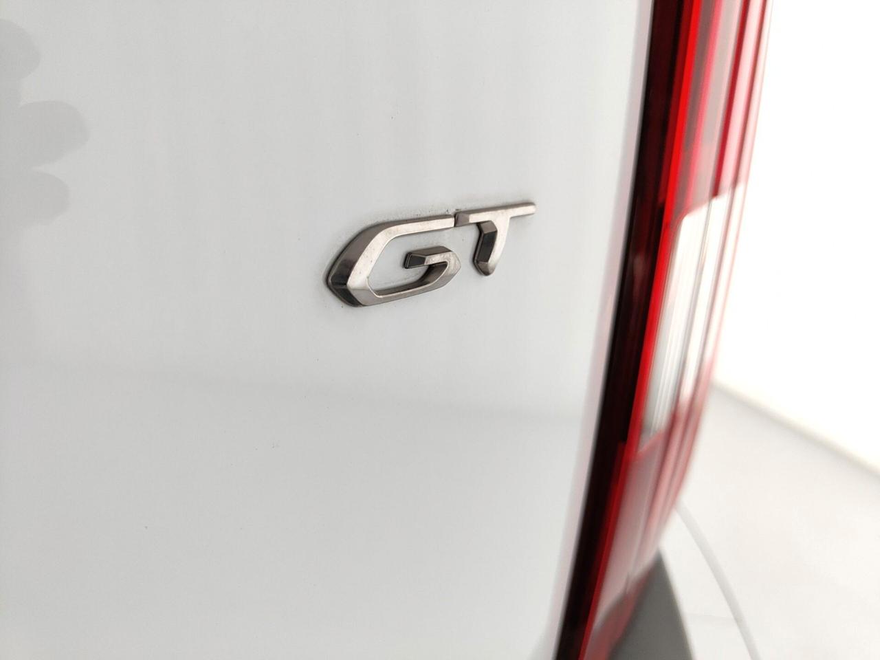 Peugeot Rifter e-Rifter motore elettrico 136 CV 50kWh GT Standard