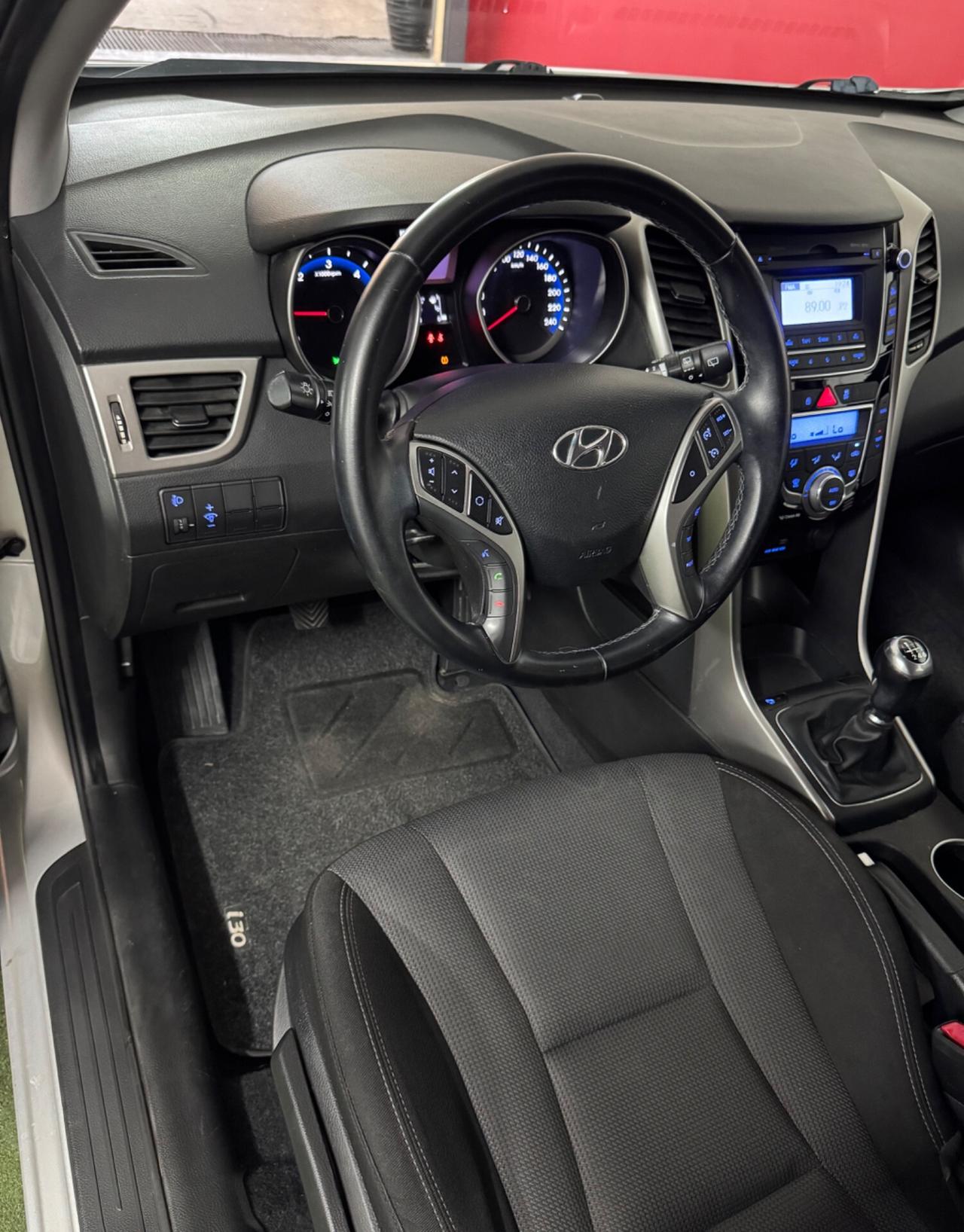 Hyundai i30 1.6 CRDi 5p. FULL LED 130000 Chilometri