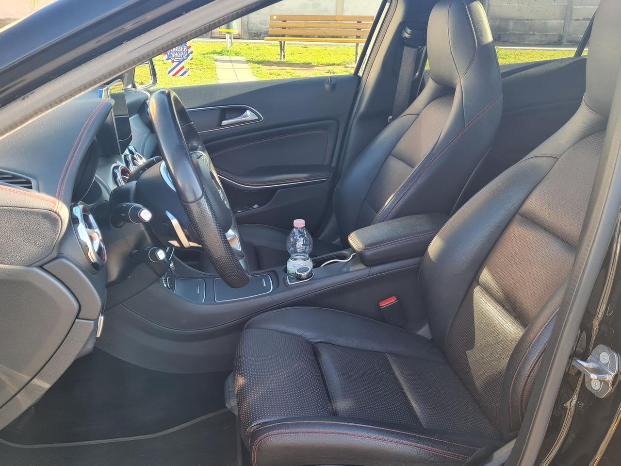 Mercedes-Benz GLA 250 Premium #8103