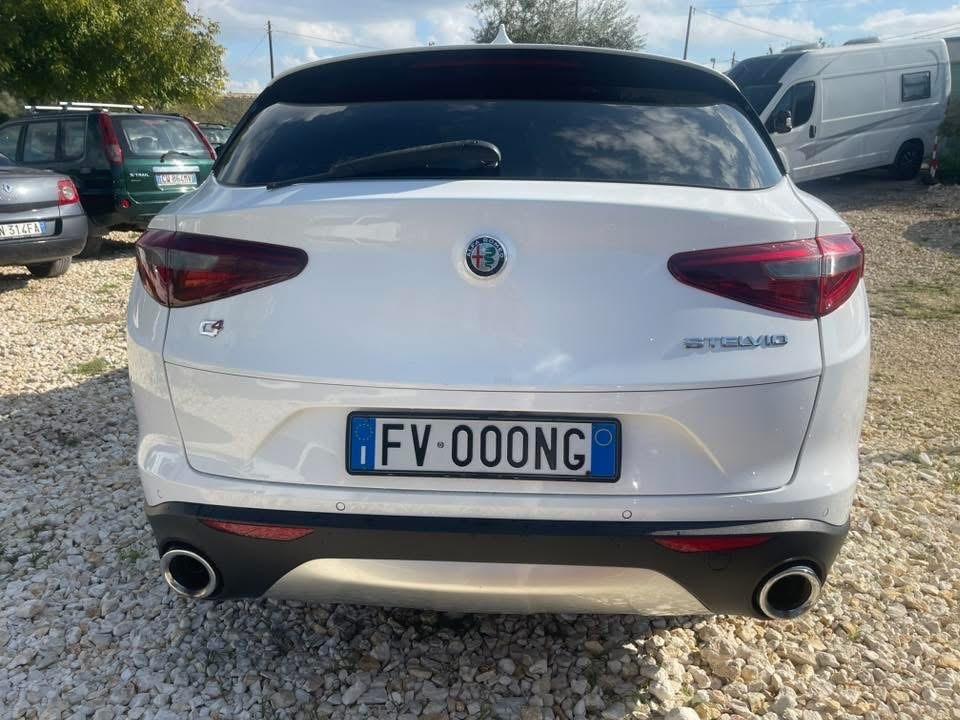 Alfa Romeo Stelvio 2.2 Turbodiesel 210 CV AT8 Q4 Super