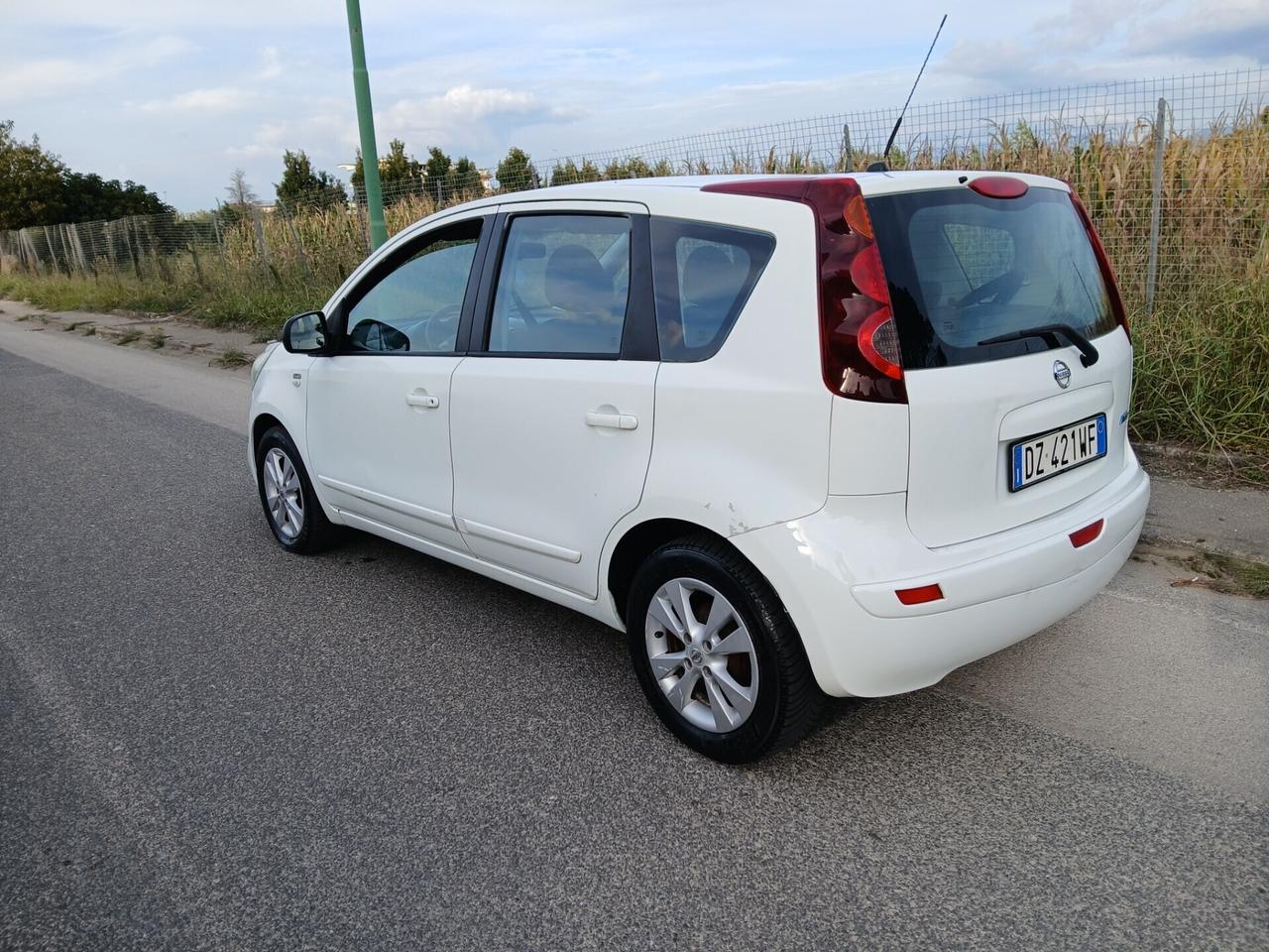 Nissan Note 1.4 16V GPL di serie Eco n-tec