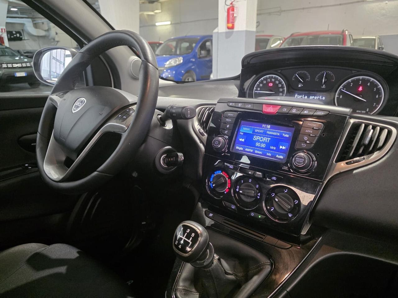 Lancia Ypsilon 1.2 69 CV unico proprietario