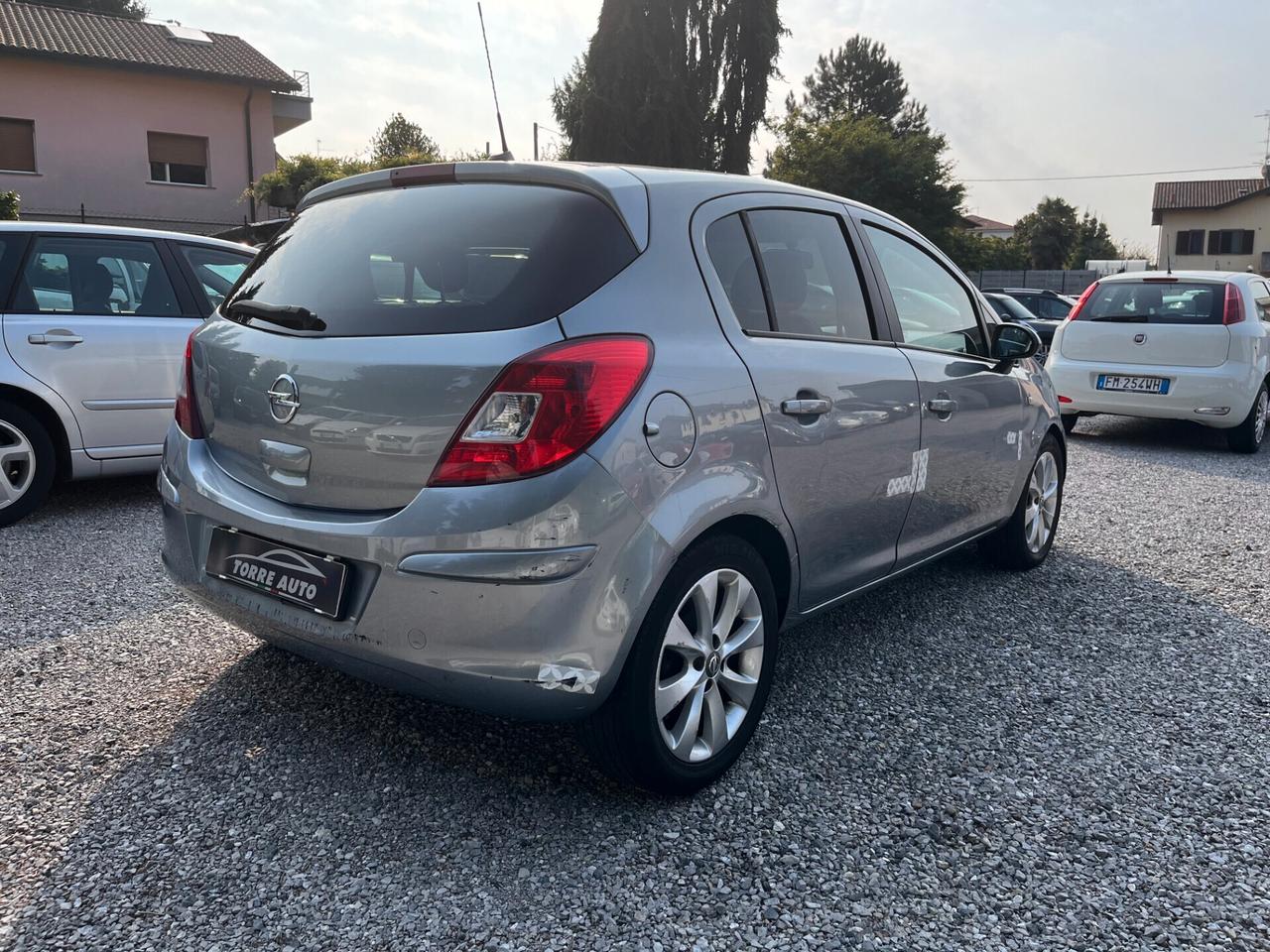 Opel Corsa 1.2 5 porte Elective