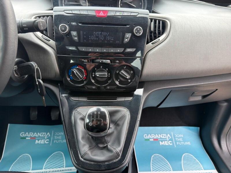 LANCIA Ypsilon 3ª serie Ypsilon 1.2 69 CV 5 po...
