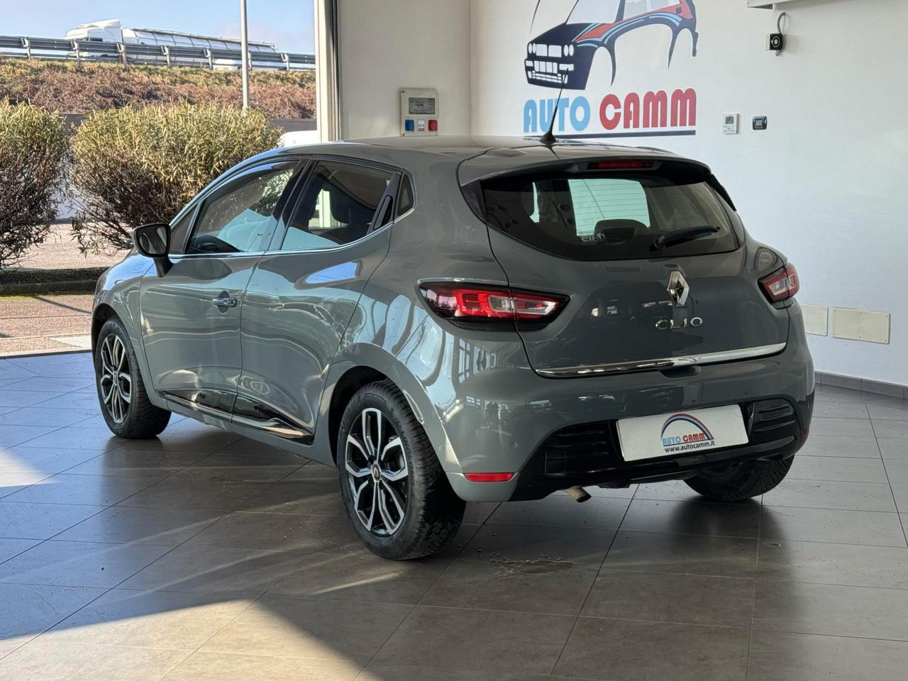 Renault Clio 5 Porte Clio 0.9 tce Moschino Intens Gpl 90cv