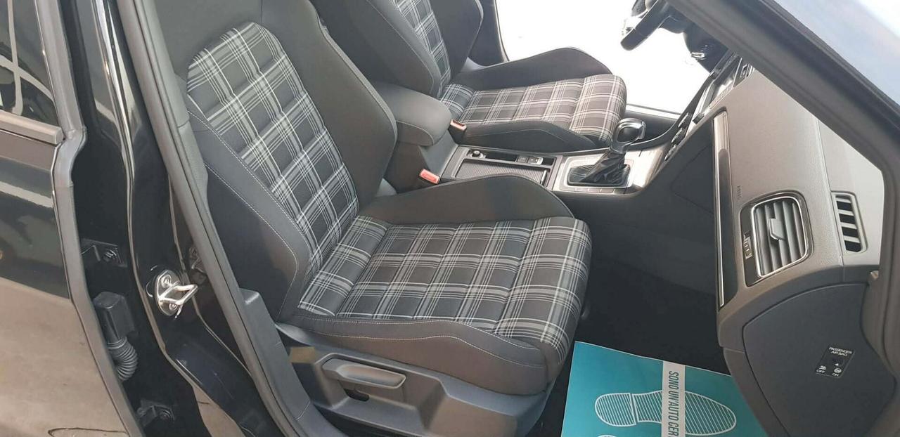 Volkswagen Golf GTD 2.0 TDI 184CV DSG