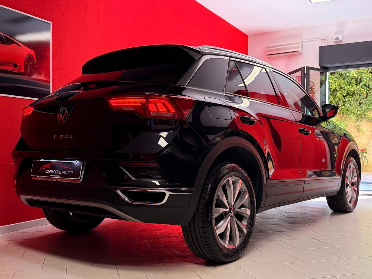 Volkswagen T-Roc 2.0 TDI SCR 150 CV DSG TETTO APRIBILE