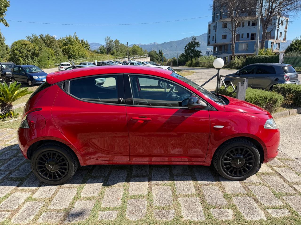 Lancia Ypsilon 1.2 69CV Silver-2015"IMPECCABILE"