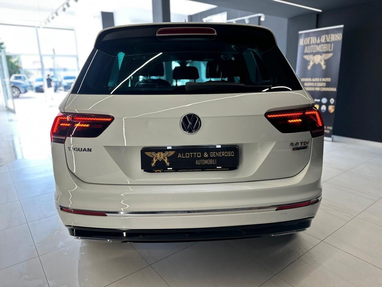 Volkswagen Tiguan 2.0 240CV DSG 4MOTION R-Line 2017