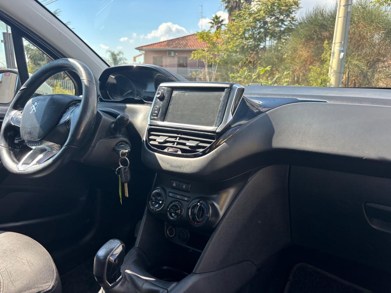 Peugeot 208 BlueHDi 75 -2017