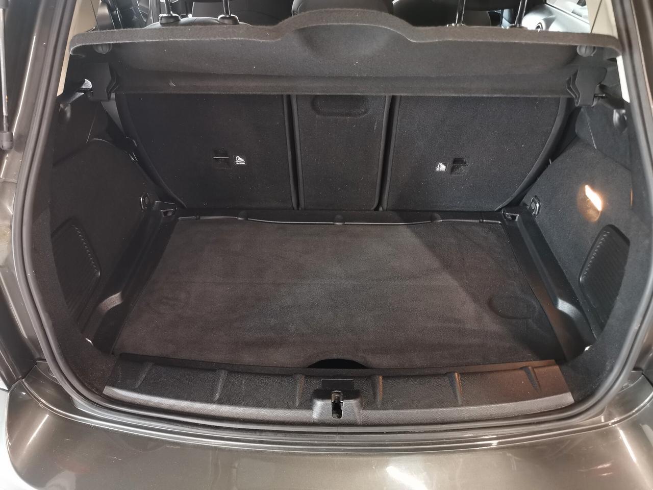 Mini Cooper D Countryman Mini 1.6 Cooper D Business Countryman ALL4