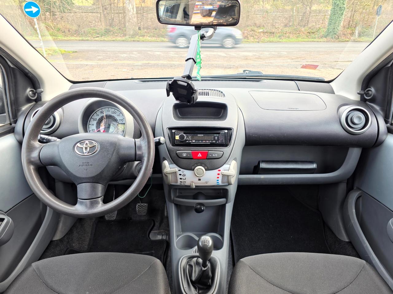 Toyota Aygo 1.0 12V VVT-i 5 porte Now Connect 2010-E5 Manuale NEO