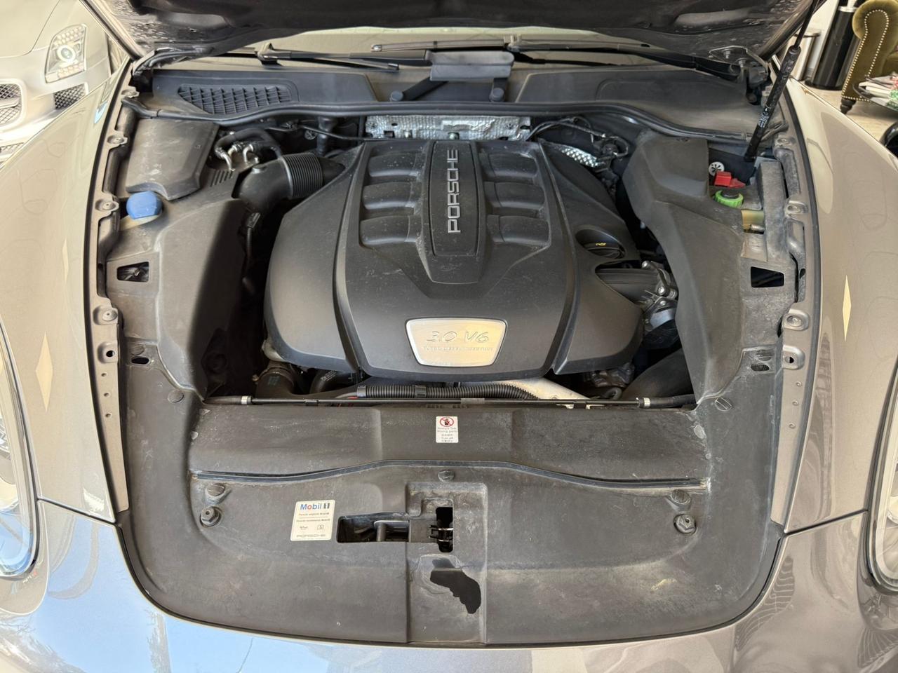 Porsche Cayenne 3.0 DIESEL 245cv TIPTRONIC PERFETTA