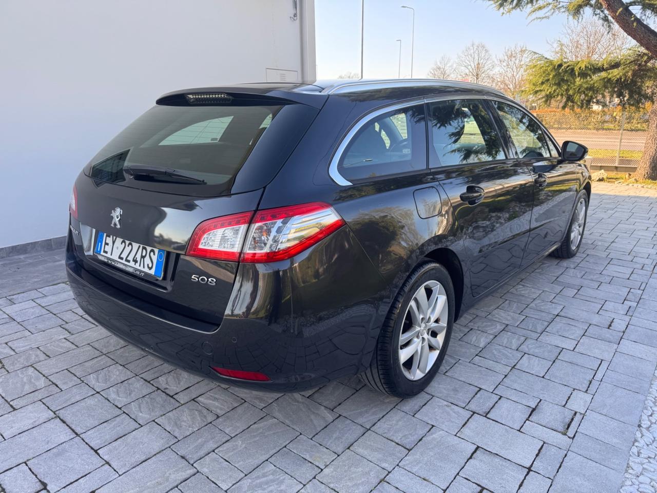 Peugeot 508 2.0 HDi 140 CV SW Allure OK NEOPATENTATI