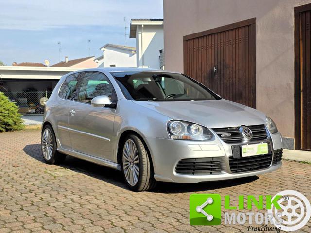 VOLKSWAGEN Golf 3.2 VR6 4mot. 3p. DSG R32