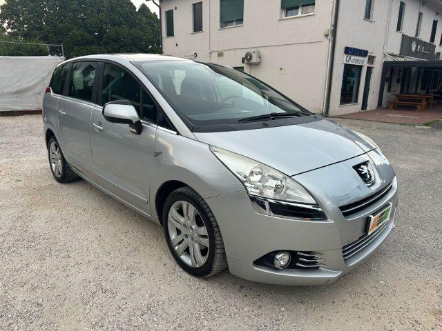 PEUGEOT 5008 7 posti ! 1.6 HDi 110CV Tecno